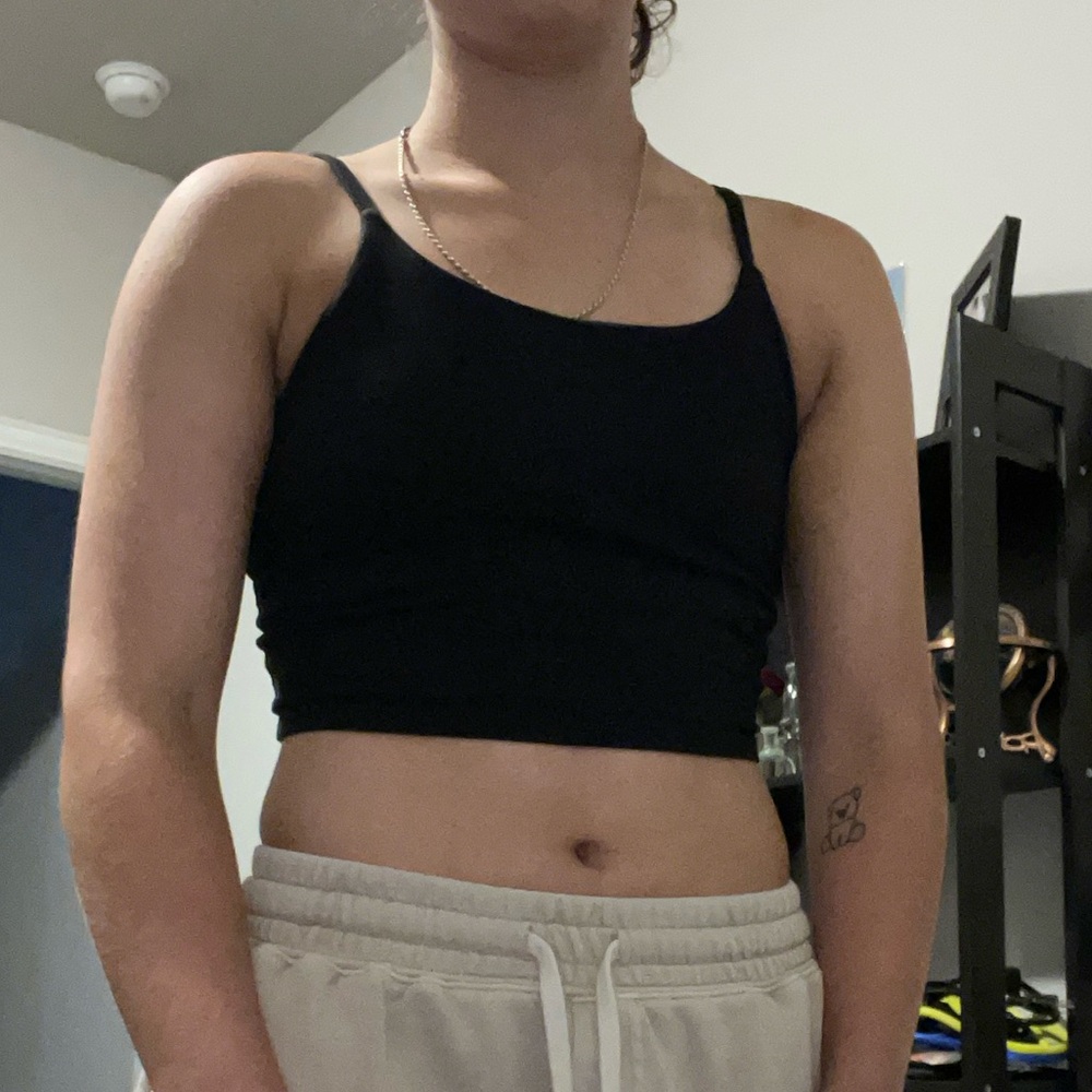 Medium black crop top with built in liner